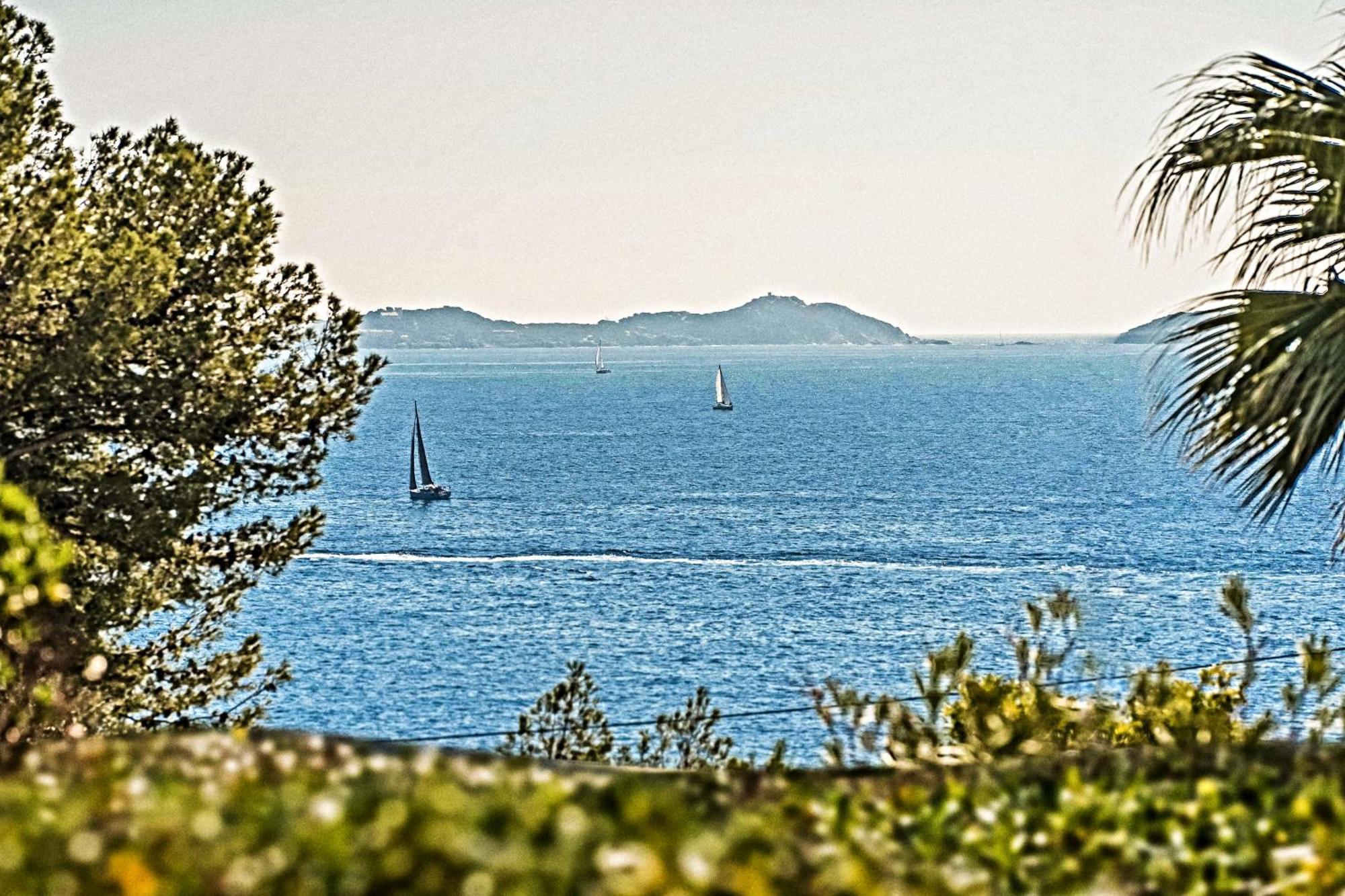Logement Vue Mer Splendide - Situe A 50 Metres Du Bord De Mer Et 2 Minutes Des Plages - Bandolina Buitenkant foto